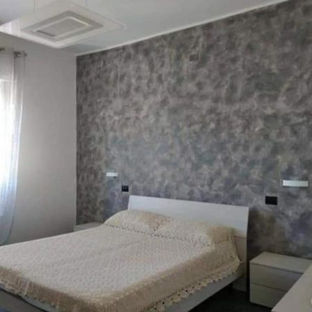 Apartamento Ad Un Passo Dal Mare Savona Exterior foto
